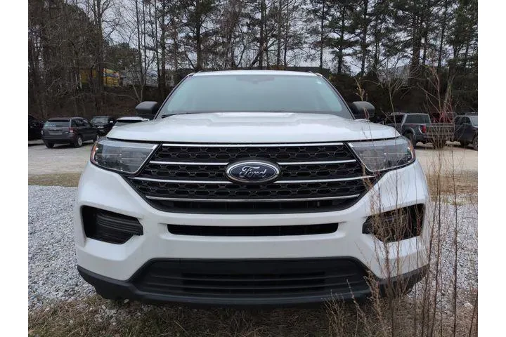 $28241 : Ford Explorer 2023 AWD XLT 4 image 2