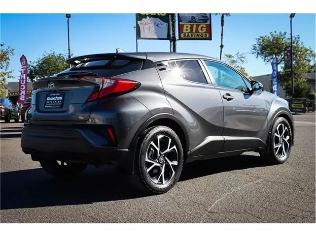 $17995 : 2018 Toyota C-HR XLE Sport Uti image 2