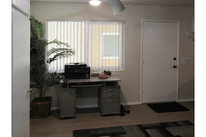$1650 : Fantastic 2bd 2ba @Riverside image 8