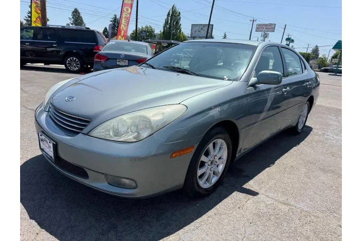 $5688 : 2003 ES 300 image 6