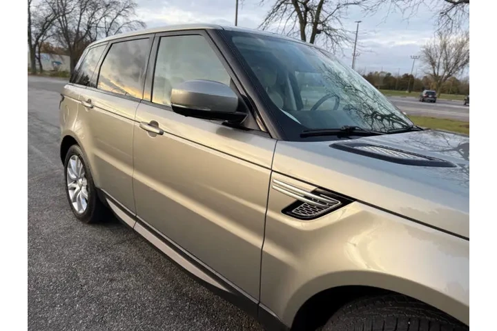 $13997 : 2014 Land Rover Range Rover S image 4