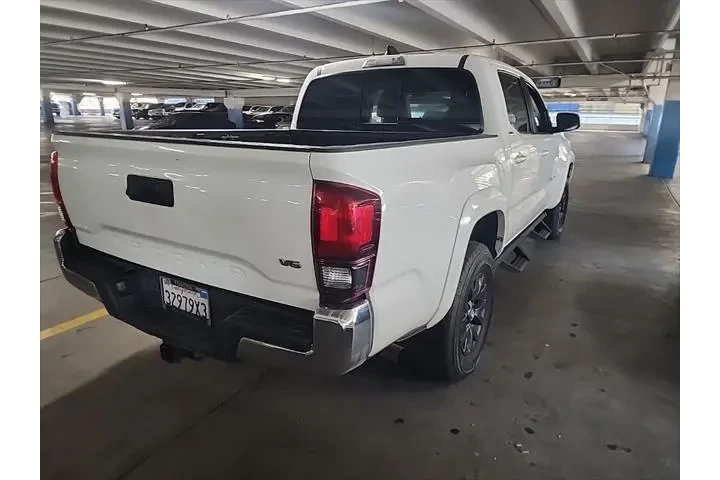 $33995 : Toyota Tacoma 2023 4x2 SR5 V image 2