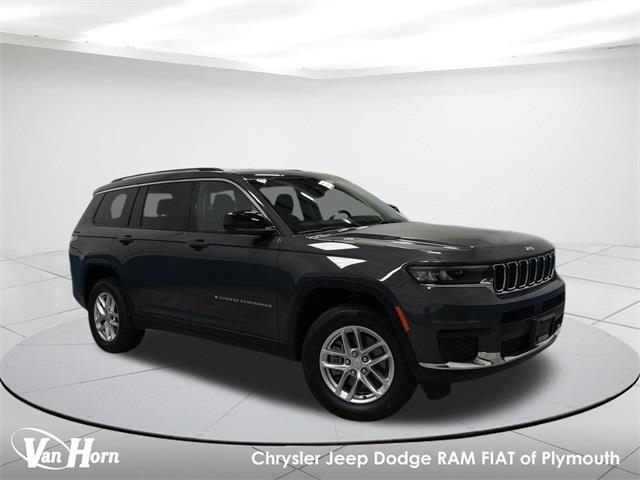 $27849 : Pre-Owned 2022 Grand Cherokee image 1