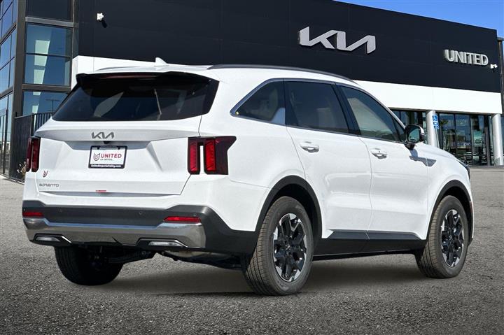 $36945 : New 2025 Sorento S image 5