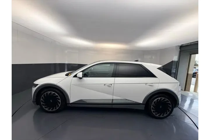 $28887 : Hyundai IONIQ 5 2023 AWD Lim image 3