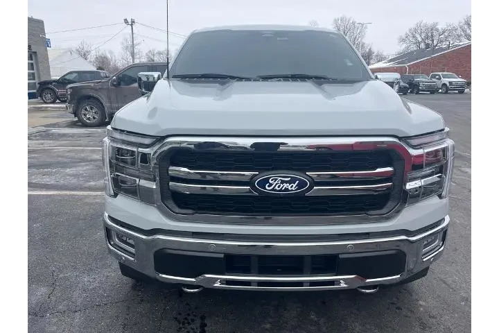 $54499 : Ford F-150 2024 4x4 Lariat 4 image 8