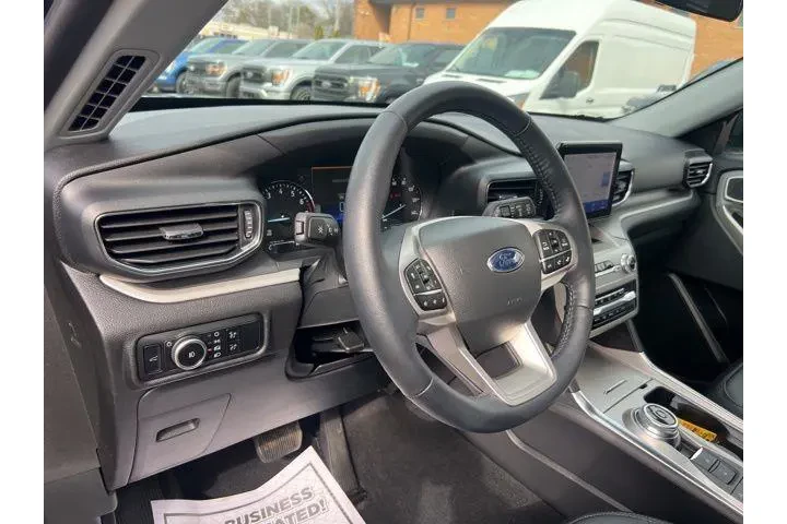 $34954 : Ford Explorer 2023 AWD XLT 4 image 7
