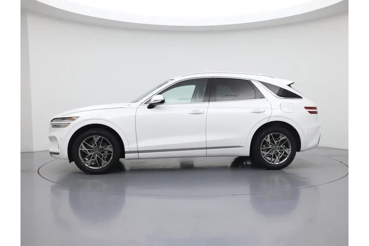 $34998 : Genesis GV70 2023 AWD 2.5T S image 3