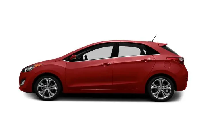 $5764 : Hyundai ELANTRA GT 2013 4dr image 3