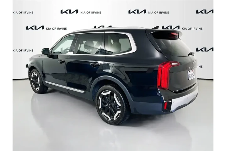 $30998 : Kia Telluride 2023 S 4dr SUV image 5