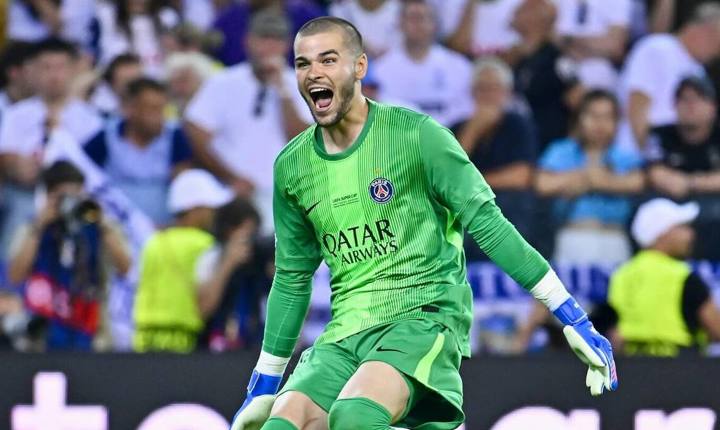 Lucas Chevalier es el nuevo portero del PSG