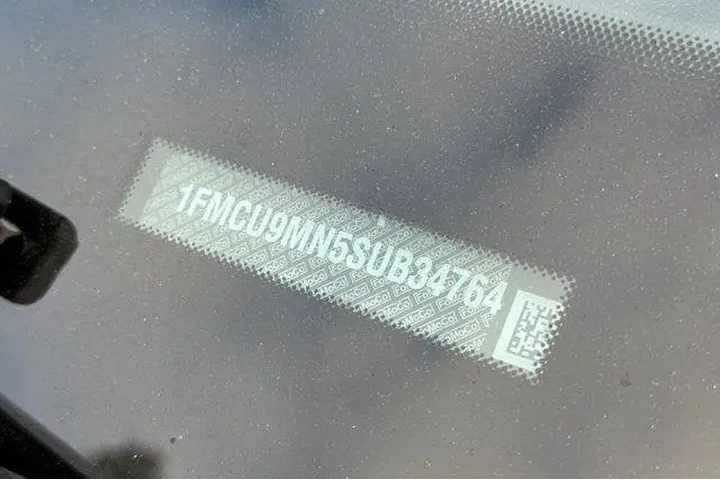 $28750 : Ford Escape 2025 AWD ST-Line image 4