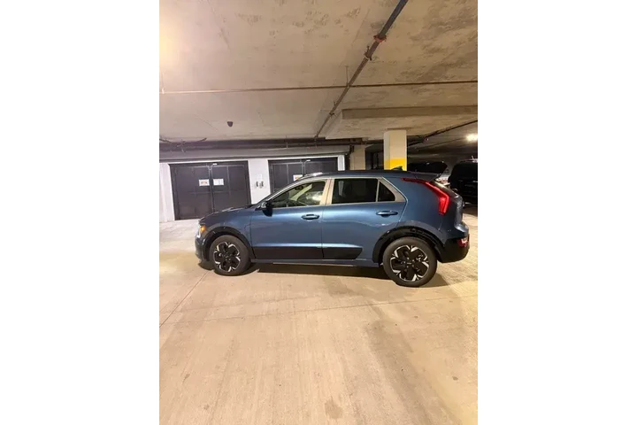 $32777 : Kia Niro EV 2025 Wave 4dr Cr image 7