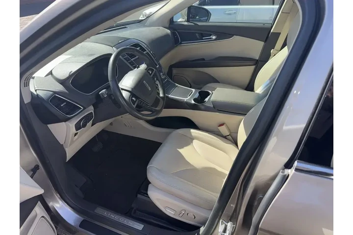 $21498 : Lincoln Nautilus 2019 Select image 2