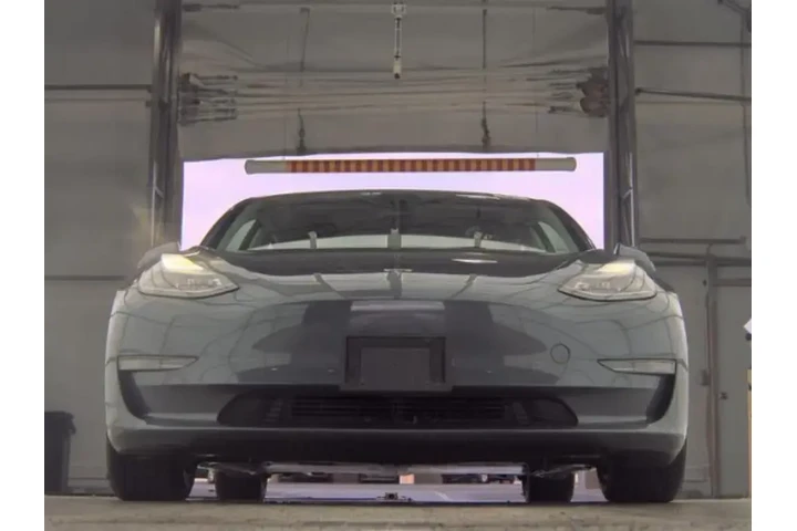 $23473 : Tesla Model 3 2022 AWD Long image 3