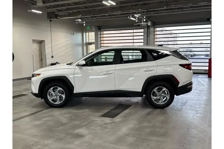 $24113 : Hyundai TUCSON 2023 AWD SE 4 image 2