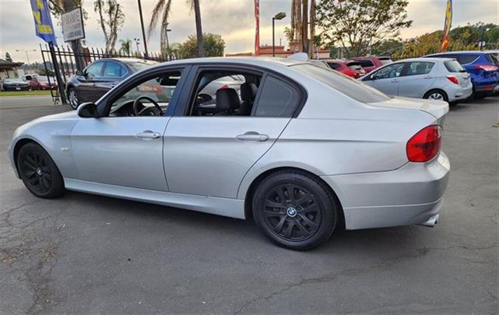 $5995 : 2007 BMW 3 Series image 7