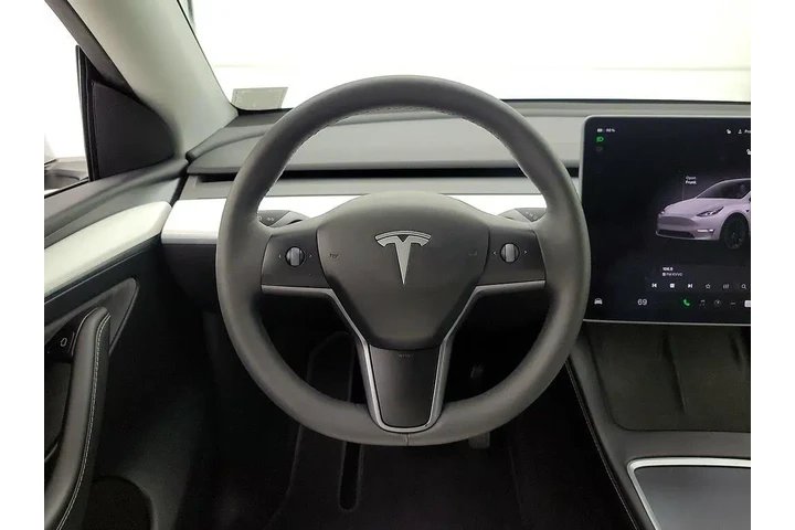 $36998 : Tesla Model Y 2024 AWD Long image 10