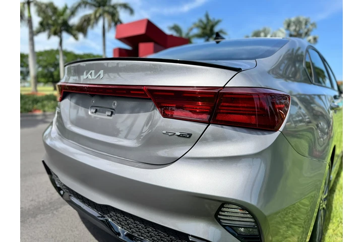 $1490 : Kia Forte GT L image 5