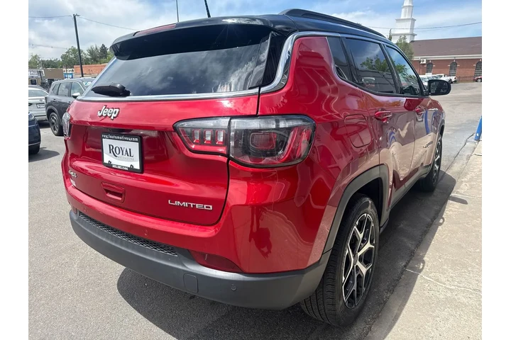 $24995 : 2025 Compass Limited 4x4 image 4