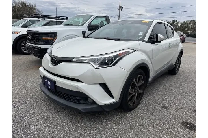$18664 : Toyota C-HR 2018 XLE 4dr Cro image 9