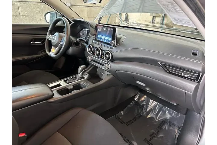 $21995 : Nissan Sentra 2023 SV 4dr Se image 4