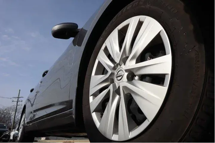 $18347 : Nissan Sentra 2025 S 4dr Sed image 10