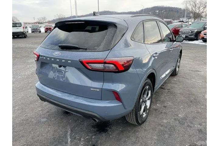 $24788 : Ford Escape 2024 AWD ST-Line image 8
