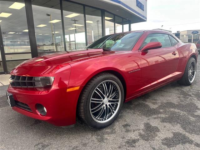 $13999 : 2013 Camaro image 1