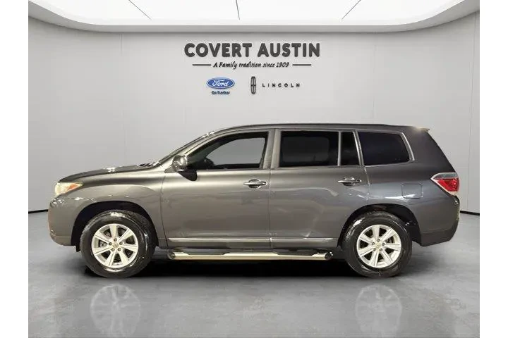 $12950 : Toyota Highlander 2011 SE 4d image 2