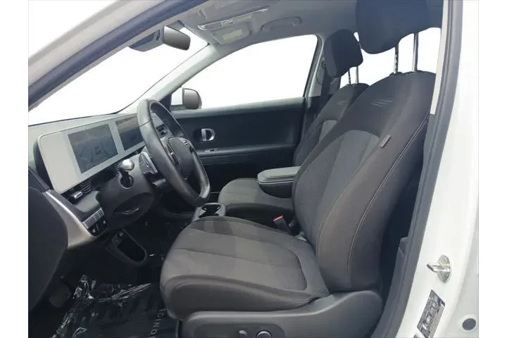 $25028 : Hyundai IONIQ 5 2024 SE 4dr image 9