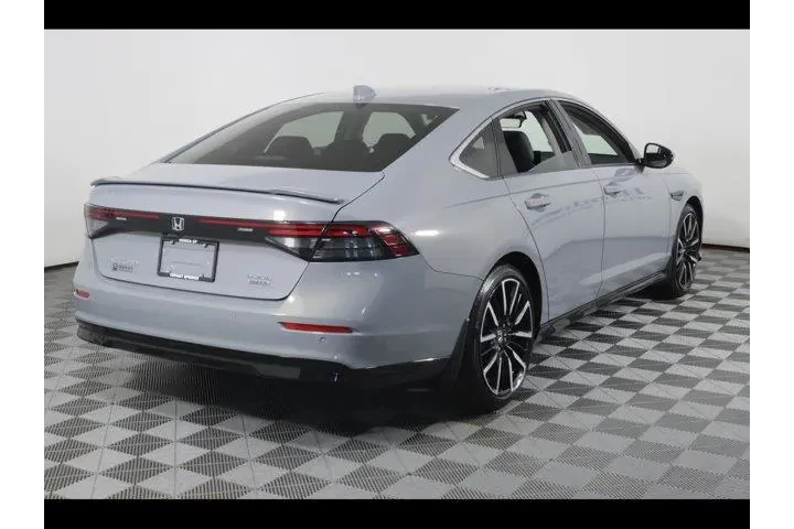 $33875 : Honda Accord Hybrid 2023 Tou image 7