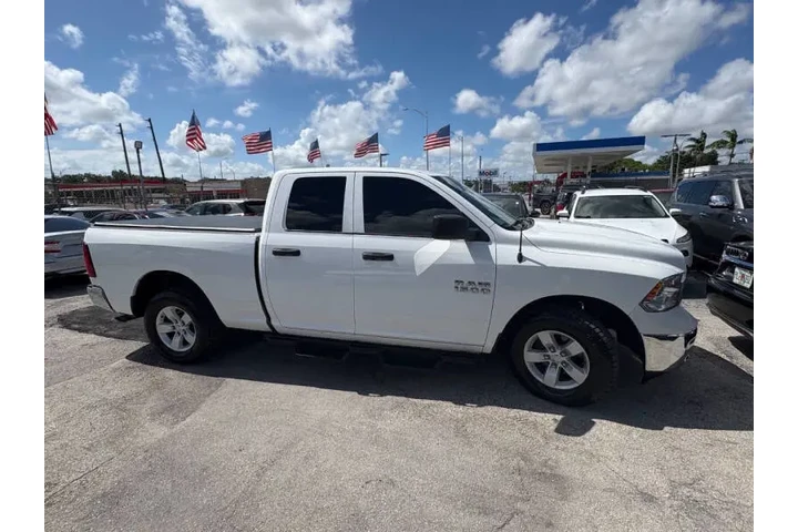 $9400 : 2018 RAM 1500 Tradesman image 2