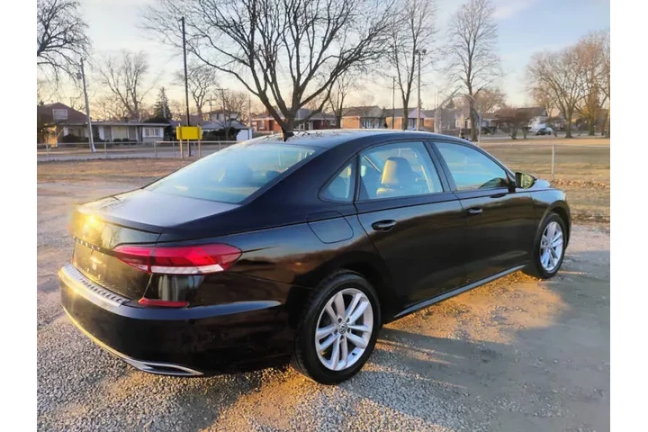 $12997 : 2020 Passat S image 7