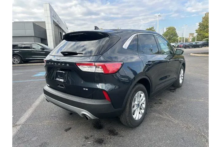 $21707 : Ford Escape 2022 SE 4dr SUV image 3