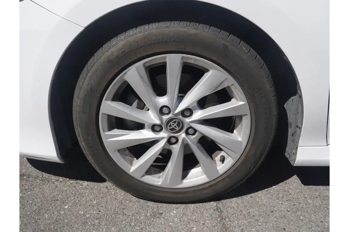 $20570 : Toyota Camry 2021 LE 4dr Sed image 7