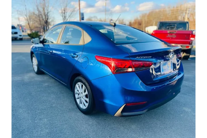 $7500 : 2018 Accent SEL image 9