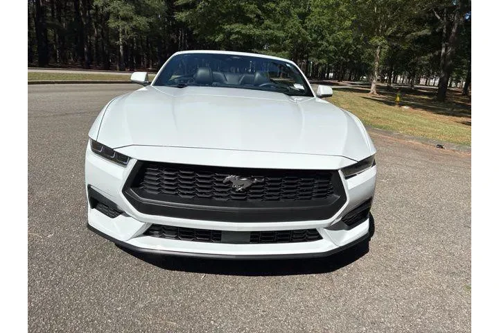 $37472 : Ford Mustang 2025 EcoBoost 2 image 8