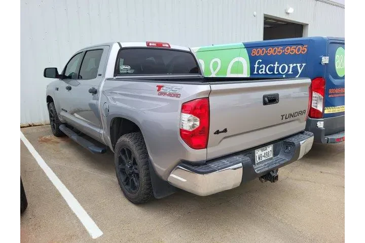 Toyota Tundra 2019 4x4 SR5 4 image 5