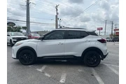$22497 : Nissan Kicks 2024 SR 4dr Cro thumbnail