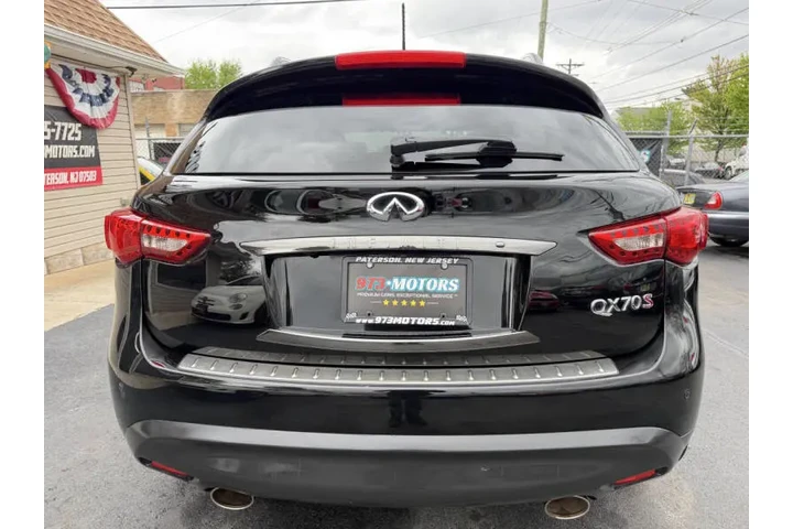 $17699 : 2017 QX70 image 10