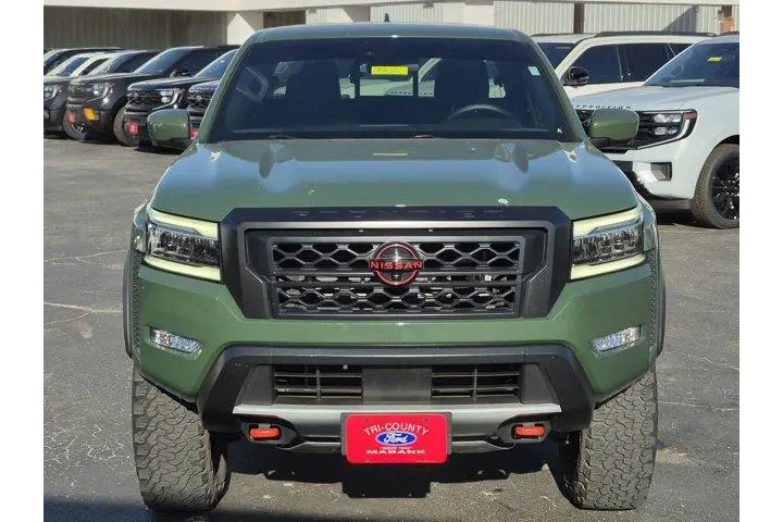 Nissan Frontier 2023 4x4 PRO image 2