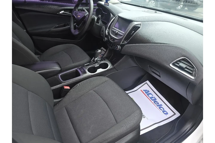 $6900 : 2017 Cruze LT Auto image 10
