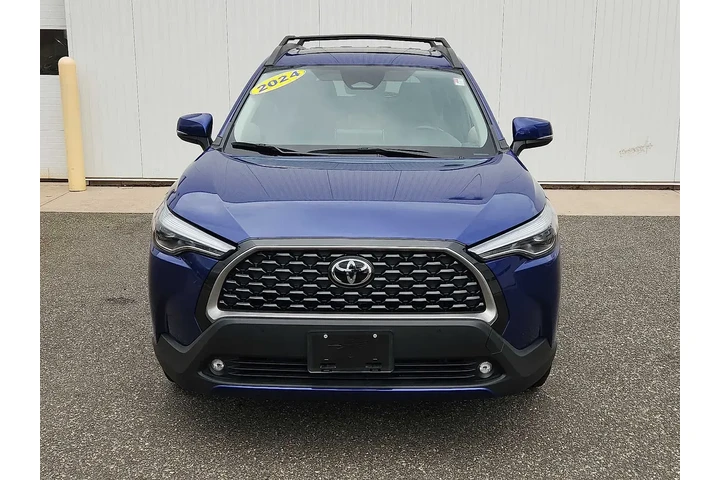 $27352 : Toyota Corolla Cross 2024 AW image 2