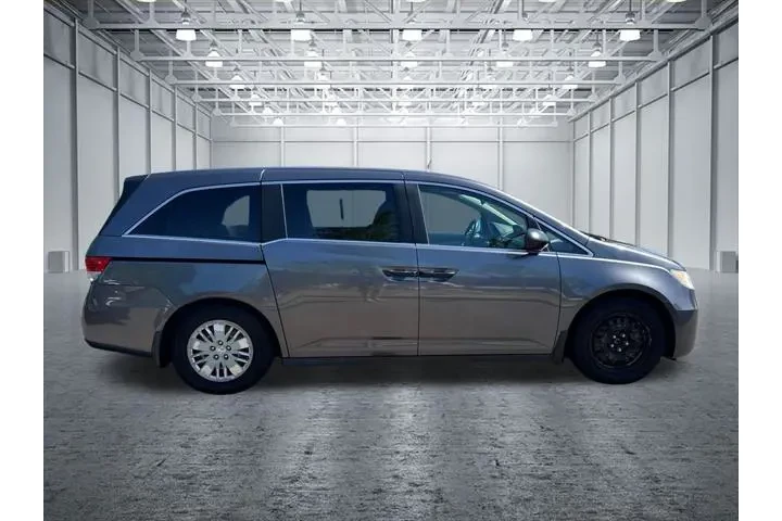 $10997 : Honda Odyssey 2016 LX 4dr Mi image 8