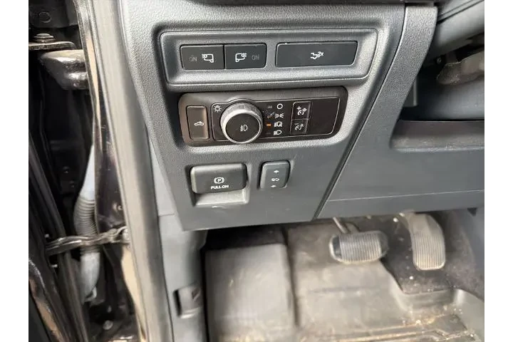 $38215 : Ford F-150 2023 4x4 Platinum image 10