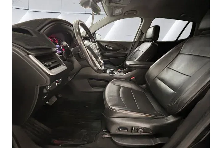 $17991 : GMC Terrain 2019 4x4 SLT 4dr image 7