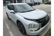 $24500 : Mitsubishi Outlander 2024 SE thumbnail