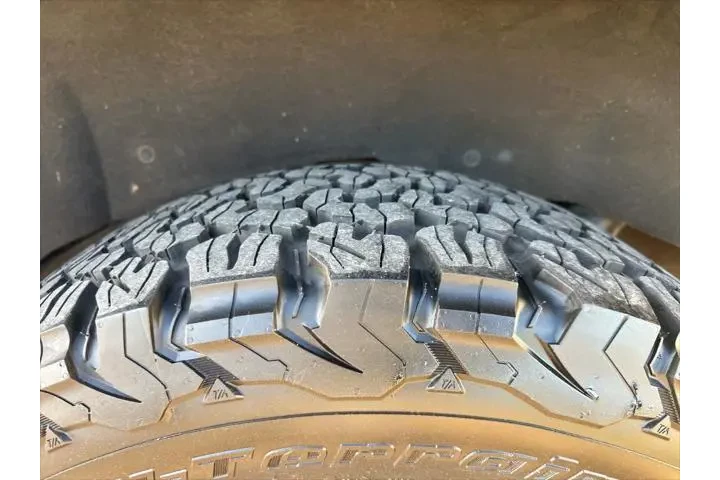 $10000 : Chevrolet Tahoe 2016 4x2 LS image 8