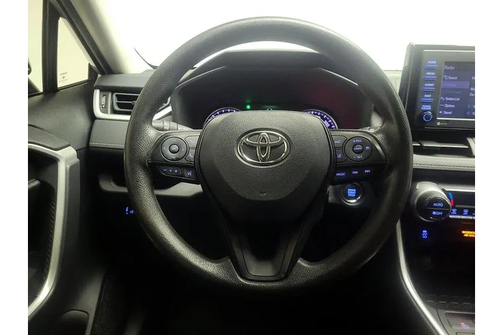$25998 : Toyota RAV4 2021 XLE 4dr SUV image 10